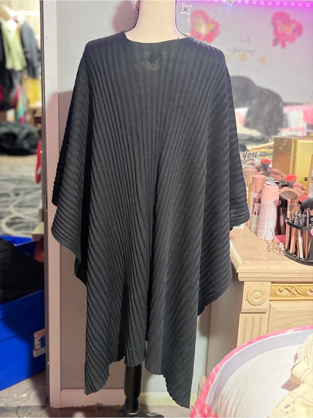 NWOT Steve Madden Black Ribbed Knit Oversized Ruana Wrap Shawl Cardigan-OS - Picture 3 of 4